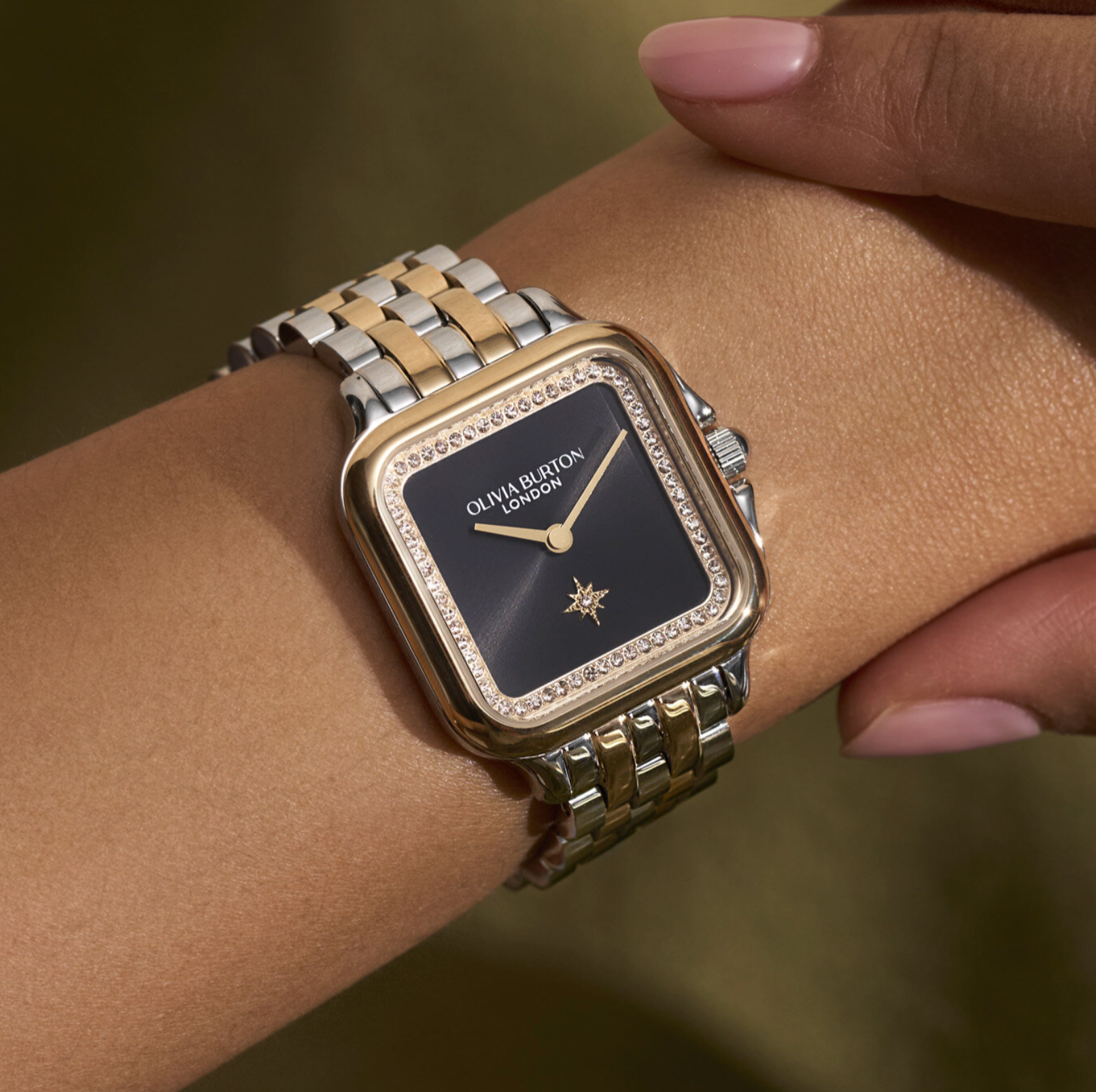 Olivia Burton Classic 28mm Grosvenor Black & Two Tone Bracelet Watch 24000124