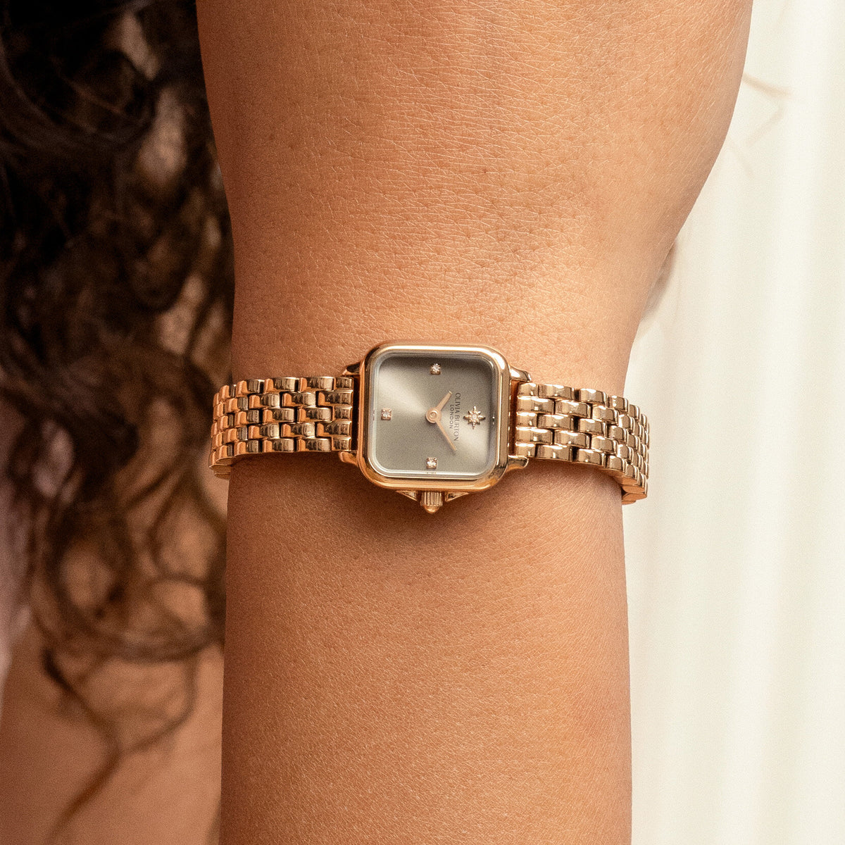 Olivia Burton Mini Grosvenor (Classic) Small Ladies Watch of Rose Gold Stainless Steel/Bracelet, 20mm, 24000256