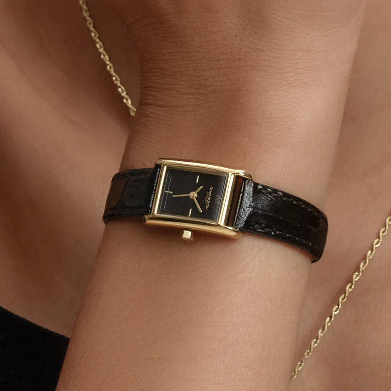 Olivia Burton Signature Charing Ladies Watch of Gold Stainless Steel/Mesh Bracelet, 28.5mm, 24000284