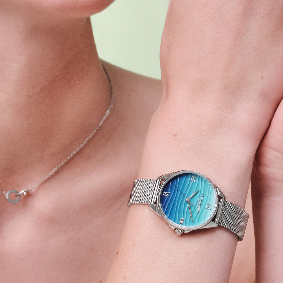 Olivia Burton Signature Azure Ladies Watch of Silver Stainless Steel/Mesh Bracelet, 30mm, 24000335
