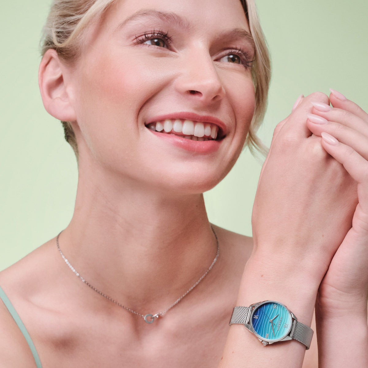 Olivia Burton Signature Azure Ladies Watch of Silver Stainless Steel/Mesh Bracelet, 30mm, 24000335