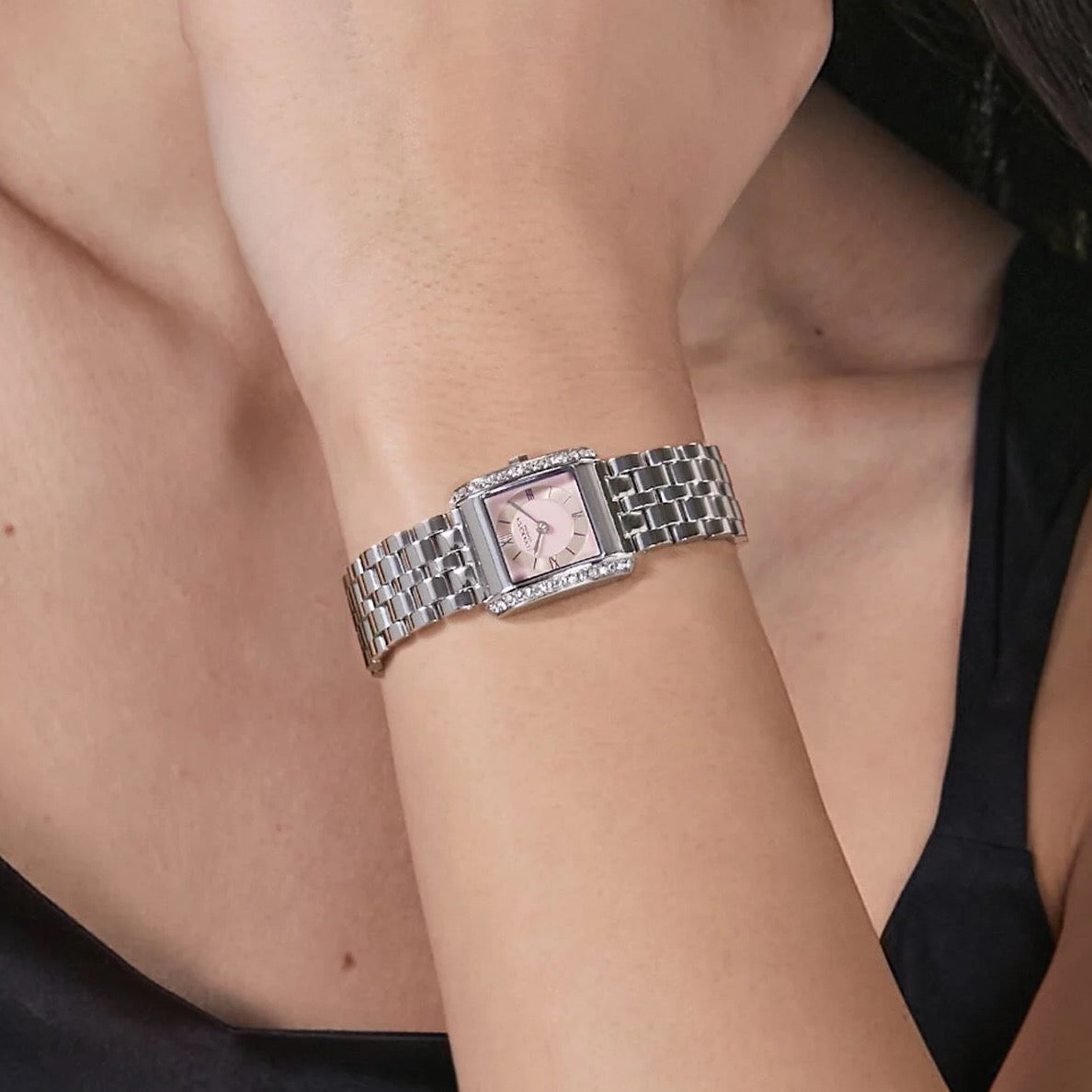 Olivia Burton Classic Small Ladies Watch of Silver Stainless Steel/Bracelet, 21mm, 24000381